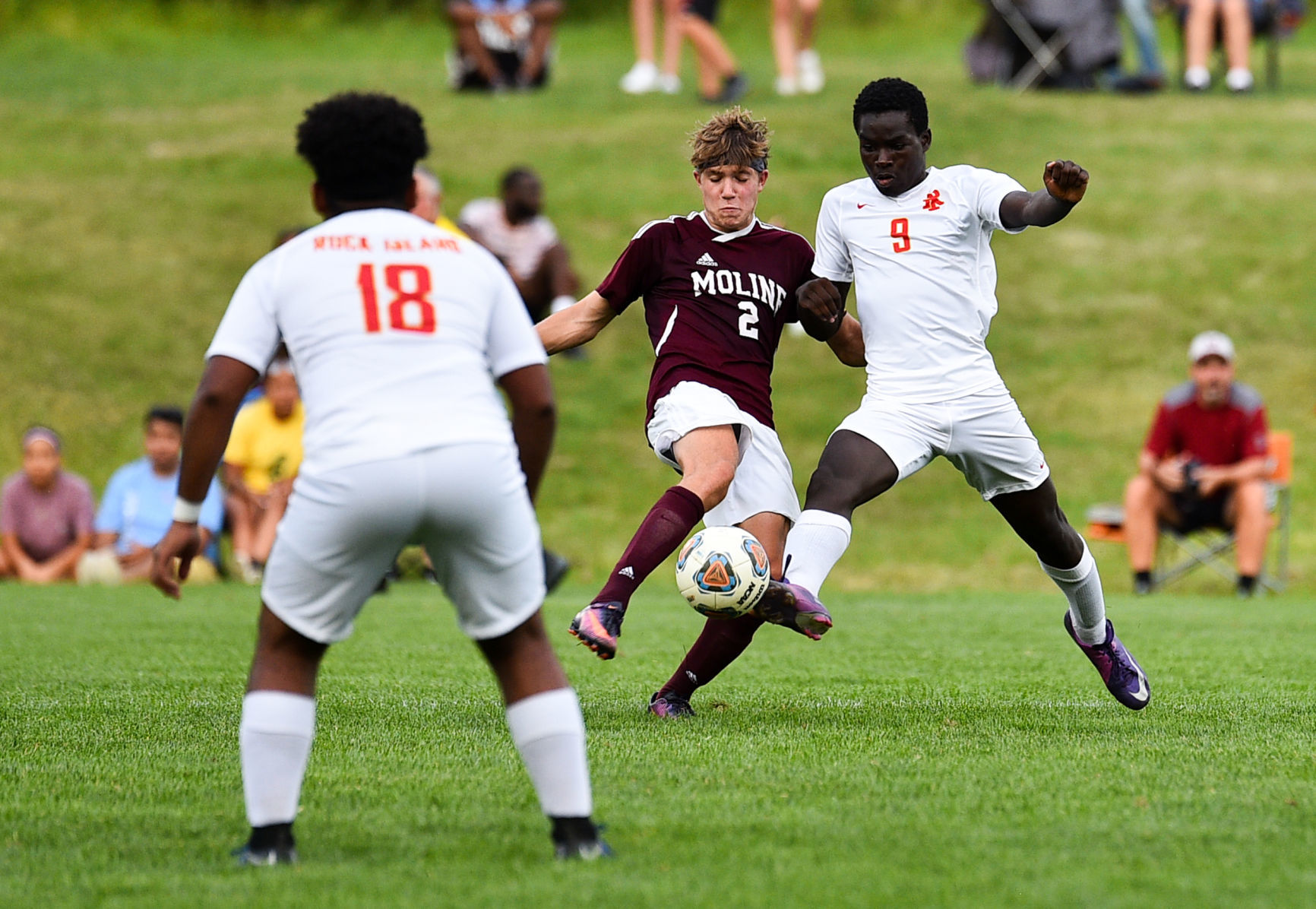 091019-mda-spt-moline-rocky-soc-022a.jpg